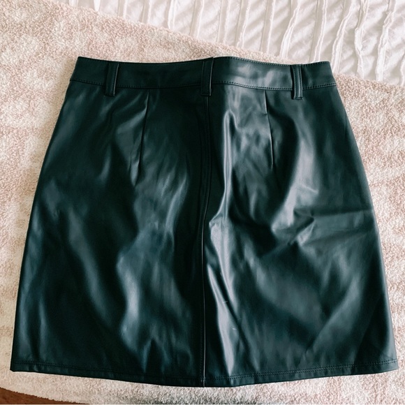 Leather skirt! NWT - Picture 3 of 4